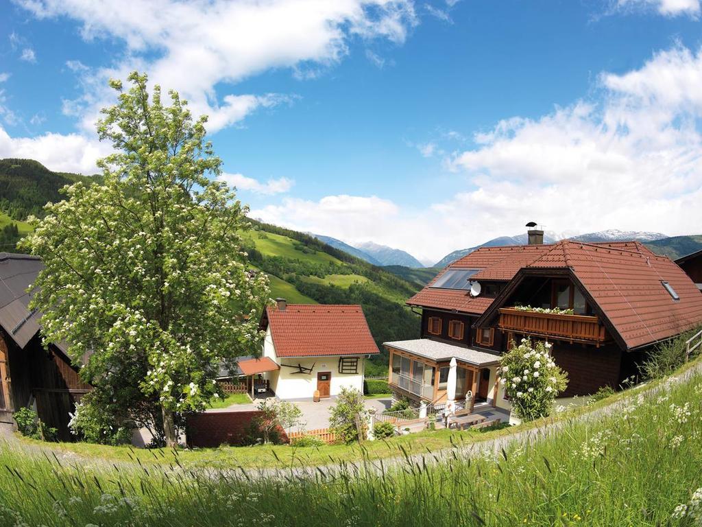 Sportbauernhof - Gasthaus Hochalmblick Krems in Kaernten Exterior foto
